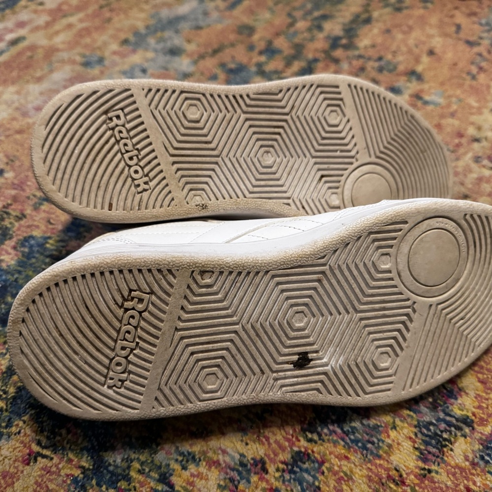 Sperry’s - Picture 2 of 4